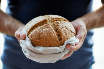 otthoni kenyérsütés, új kenyér ünnepe, Nébih tippek, élelmiszerbiztonság, kenyér tárolása